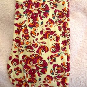 New LuLaRoe TC Disney Rose Leggings!